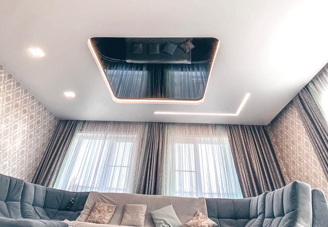 Двухуровневый потолок с контурной подсветкой в гостиную в Щучино