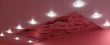 нежный матовый потолок розового цвета для спальни фото