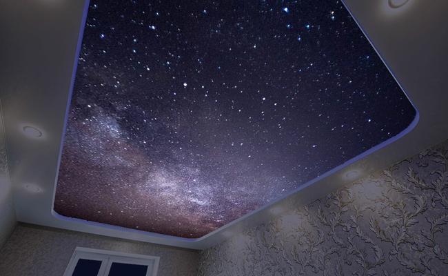 Натяжной потолок звёздное небо гостинная