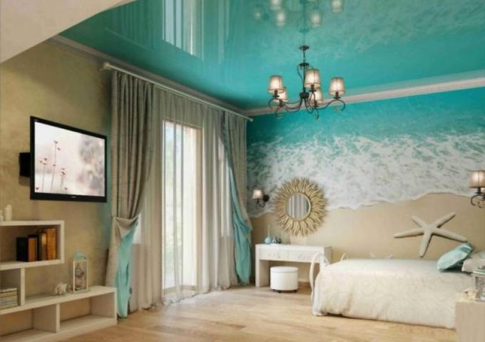 Изображение Глянцевый бирюзовый потолок спальня
