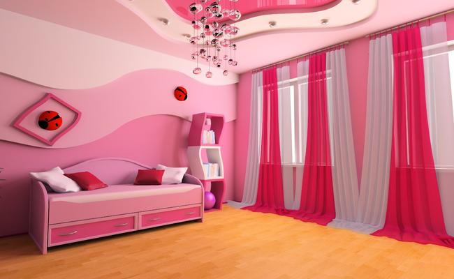 Розовый натяжной глянцевый потолок в спальне