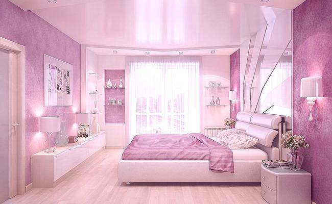 Розовый натяжной потолок в спальне глянец